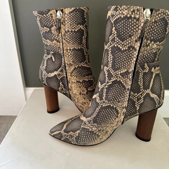 IRO Spokane Beige Python Print Leather Boots Floor Sample Size 36 US 5.5 - Picture 1 of 15